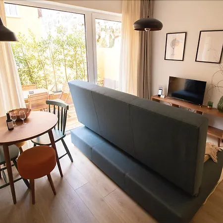 Bloom House By Sweet Apartment